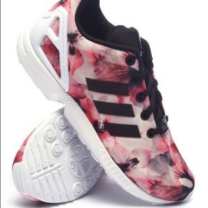Adidas flux sneakers